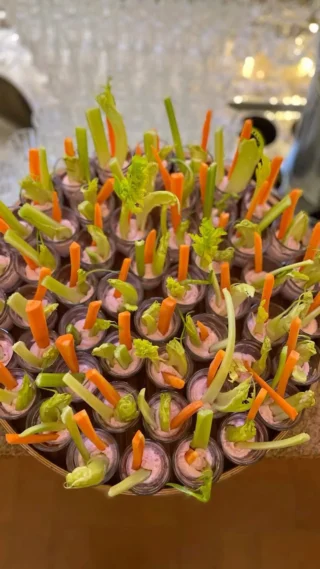 Aperitivo al Teatro Goldoni per la presentazione del libro di @manetticristina, “a Penelope che prende la valigia”. Un buffet coloratissimo per un bellissimo evento.

#cateringbio #firenze #cateringfirenze #organicflorence #firenzebio #zenzerolove #florence #organiccatering #colorful